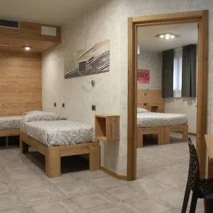 Pensjonat Bed & , Corte Rossa -1 Min Walk To Bernina Express, Tirano